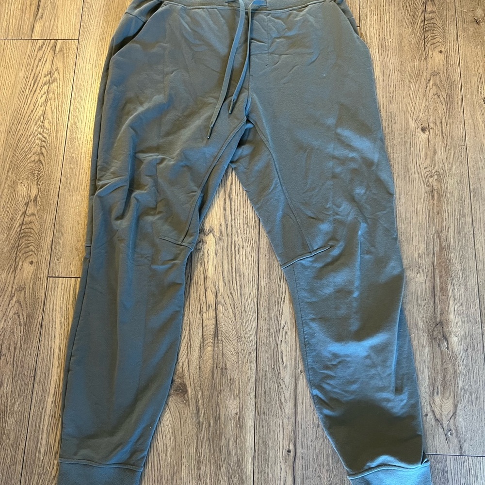 Men's Lululemon Jogger Pants - olive green/ grey